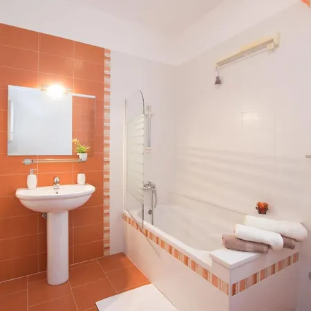Apartamento Peaceful With Private Terrace